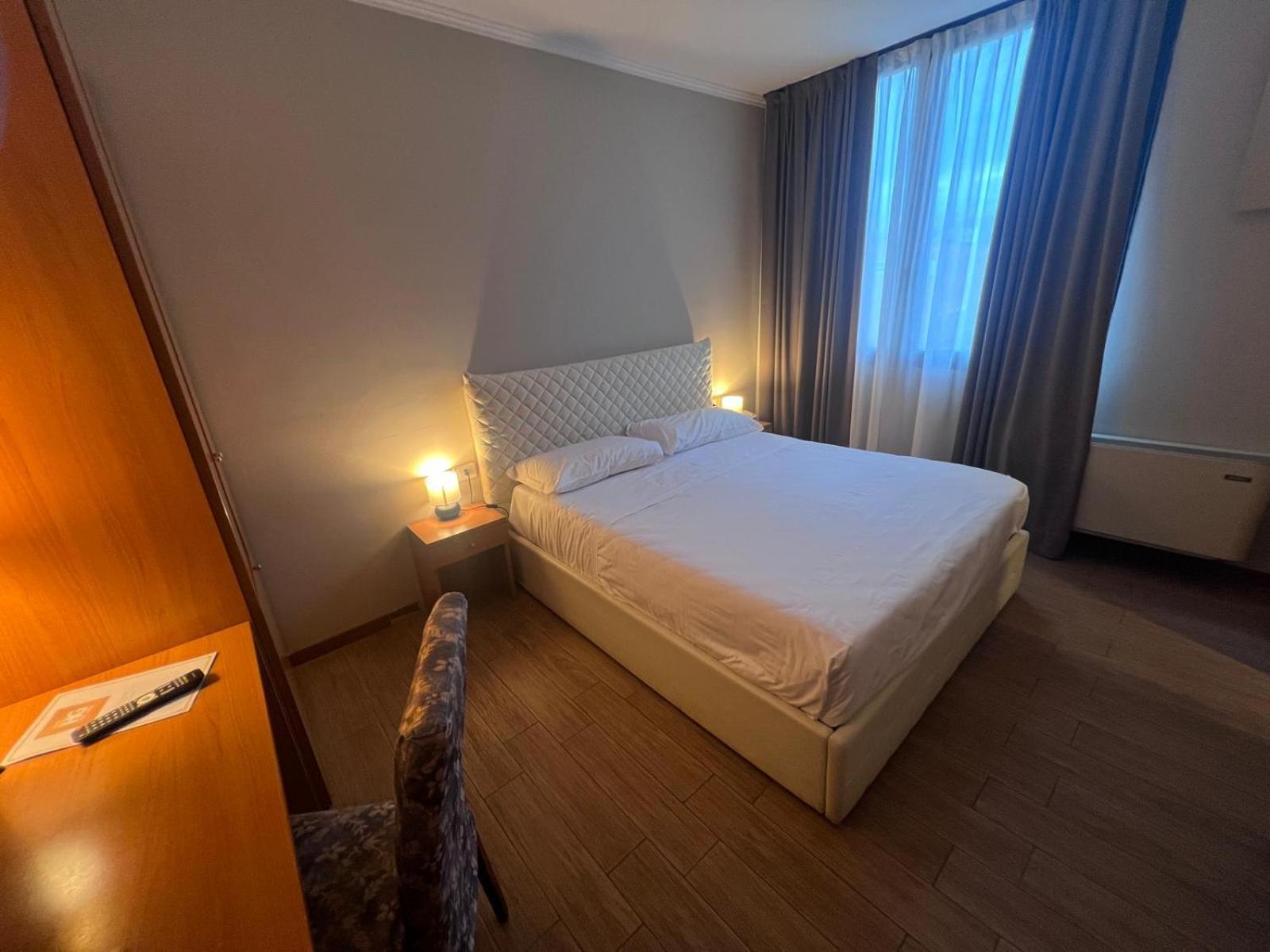 Hotel Garda Affi Luaran gambar